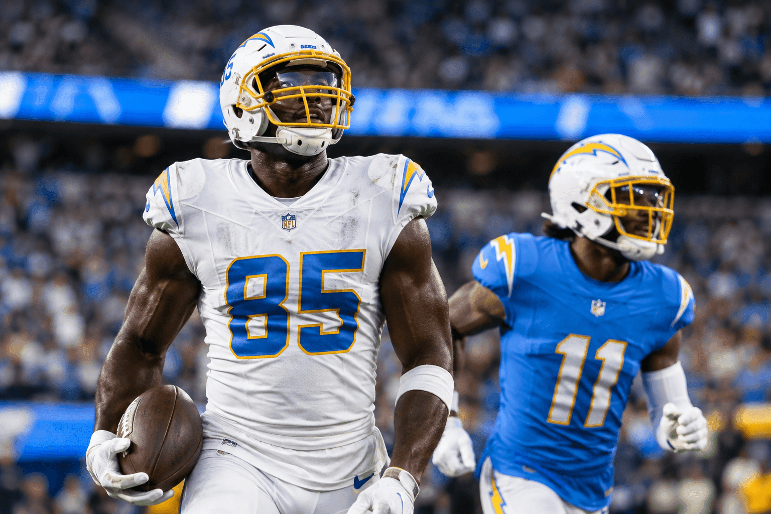 Editorial sports image for Chargers Lose David Njoku to IR, Sign Marquez Valdes-Scantling to Run Wind Sprints